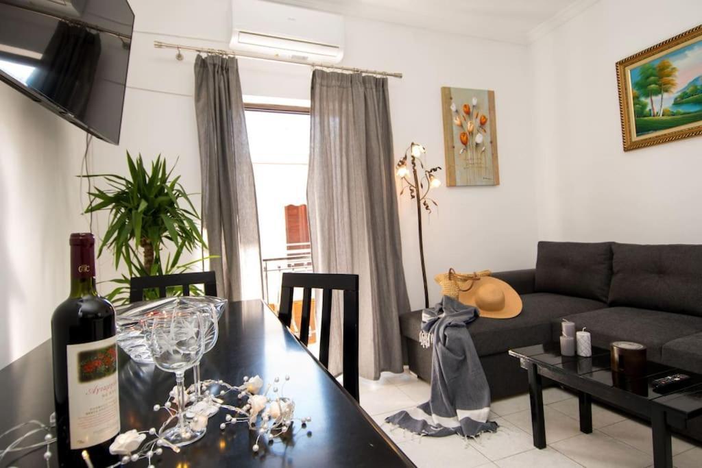 Dean Apartment At Zakynthos Town Exterior photo