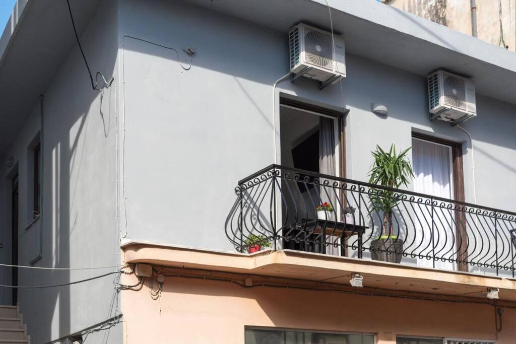 Dean Apartment At Zakynthos Town Exterior photo